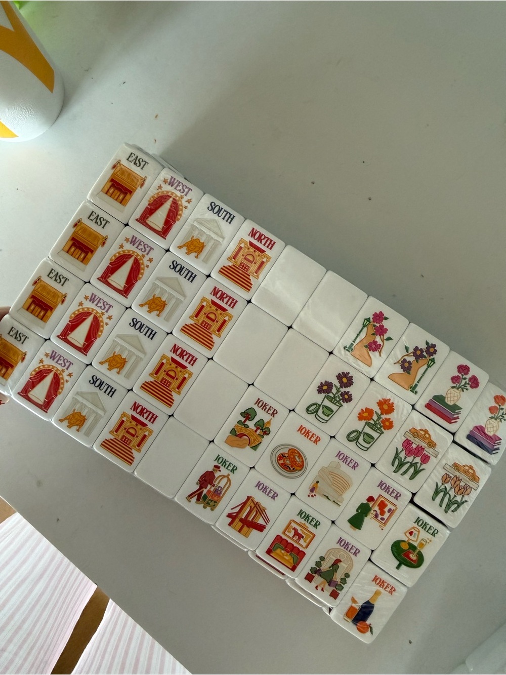 NYC NEW YORK White Mahjong Tile Set with Colorful Icons - Home Party Supplies